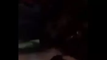 Jouer Une ado russe se fait enculer sur un périscope