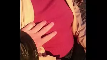 Reproducir Una desconocida del parque viene a mi casa porque quiere sexo