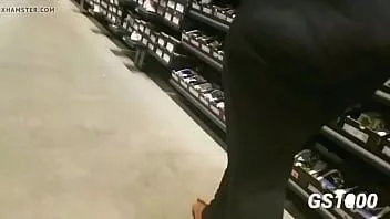 Play Black granny with a fat booty shoe shopping