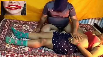 Riproduci Calda zia milf condivisa! hindi ultimo sesso a tre