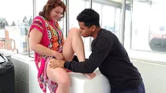 再生 義妹の汚い洗濯物: 熱くて蒸し暑いオナニーセッション - パート 1